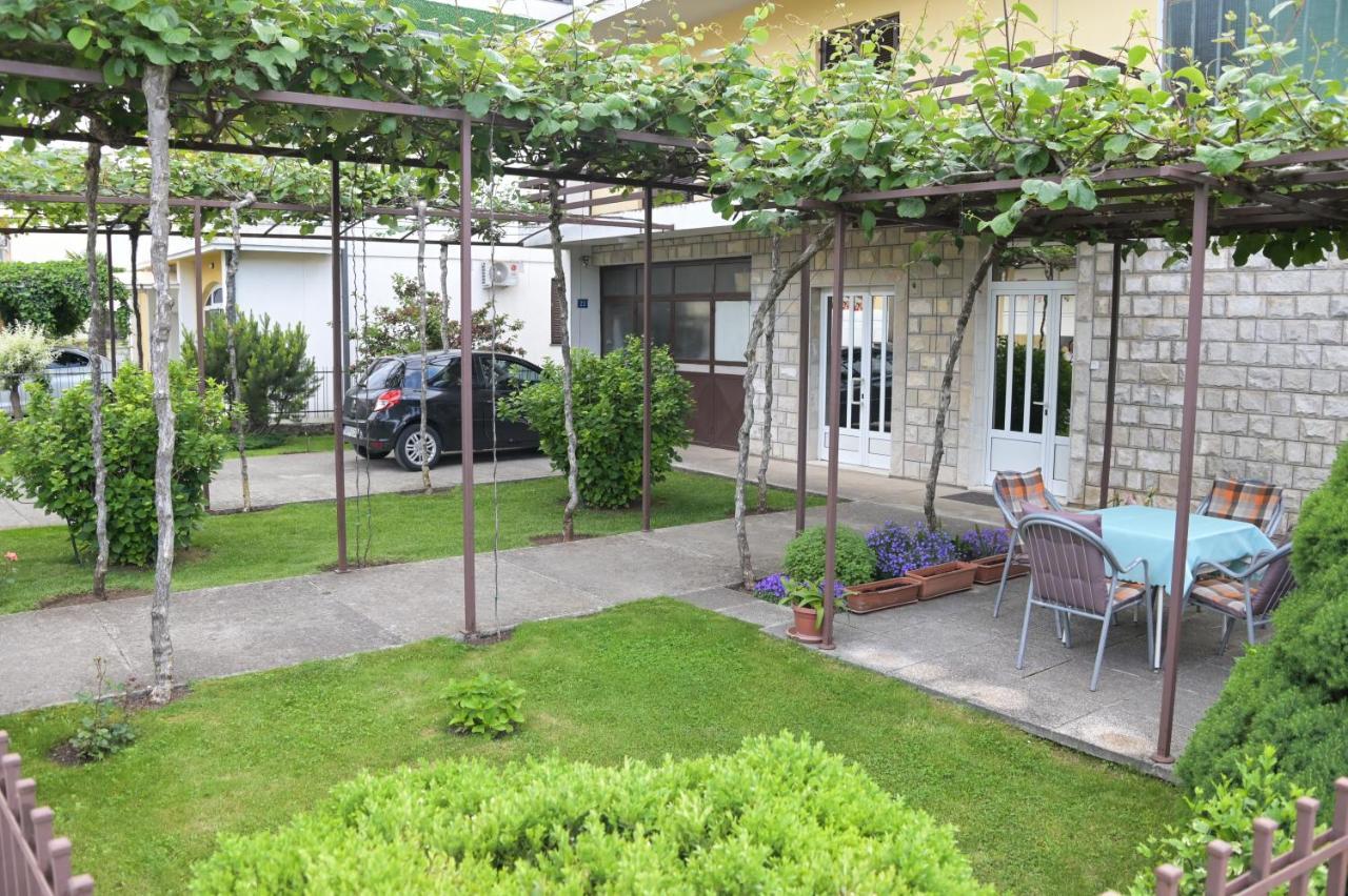 Apartman Simovic Требине Екстериор снимка